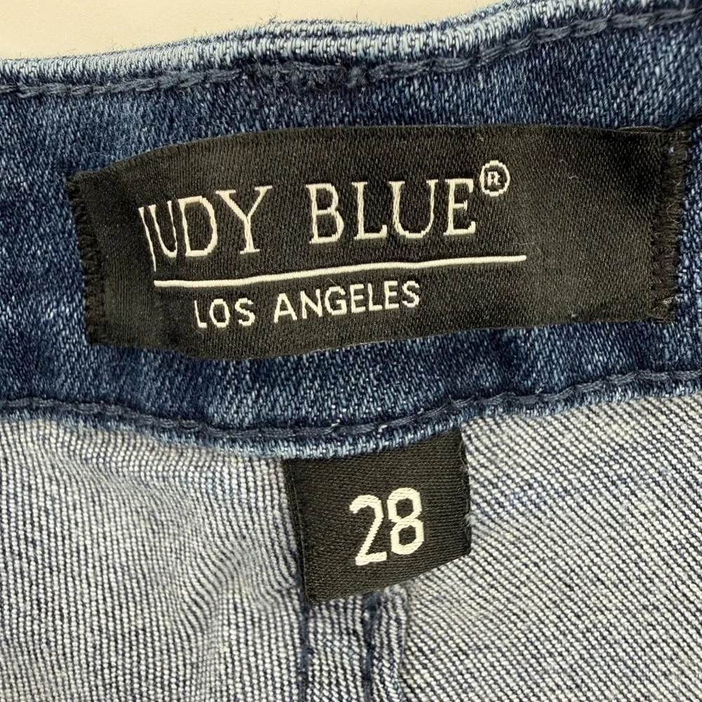 Judy Blue Los Angeles Women Size 28 Blue Denim Button Fly Cuffed Shorts JB15007‎